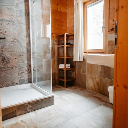 シャレー Primus オーバータウエルン